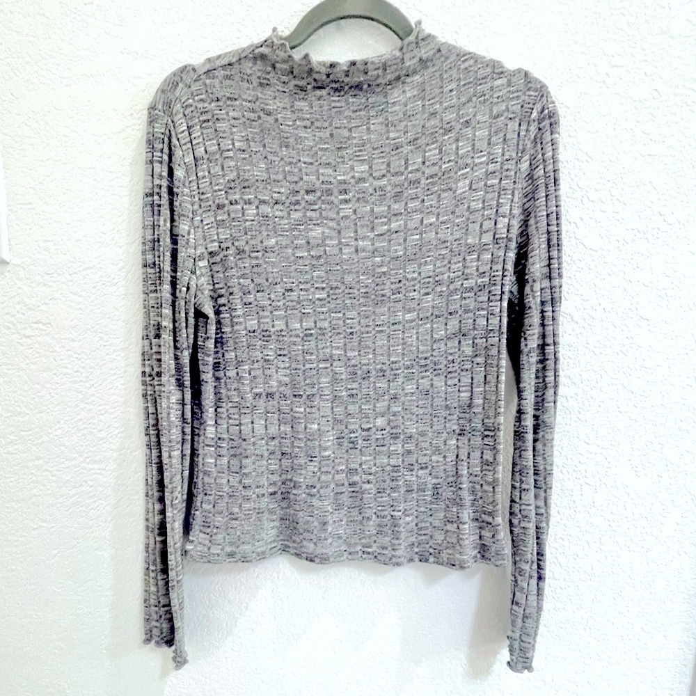 SHEIN Long Sleeve Gray Top